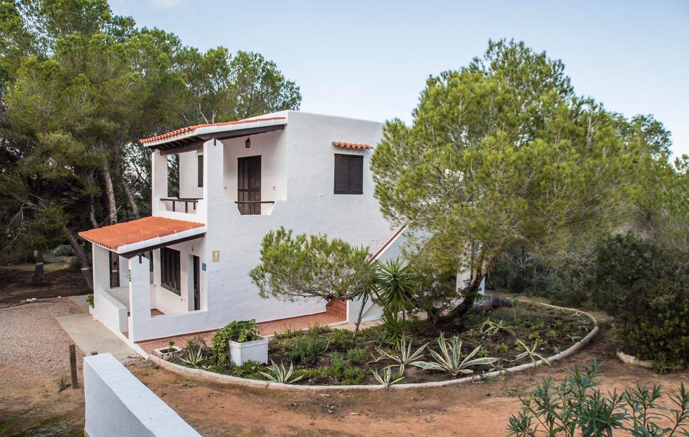 Apartamentos Pinomar Es Calo  Exterior photo